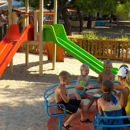 Portes Üdülőközpont Néa Potídea