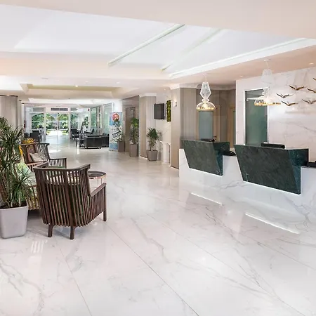 Üdülőközpont Portes 4*